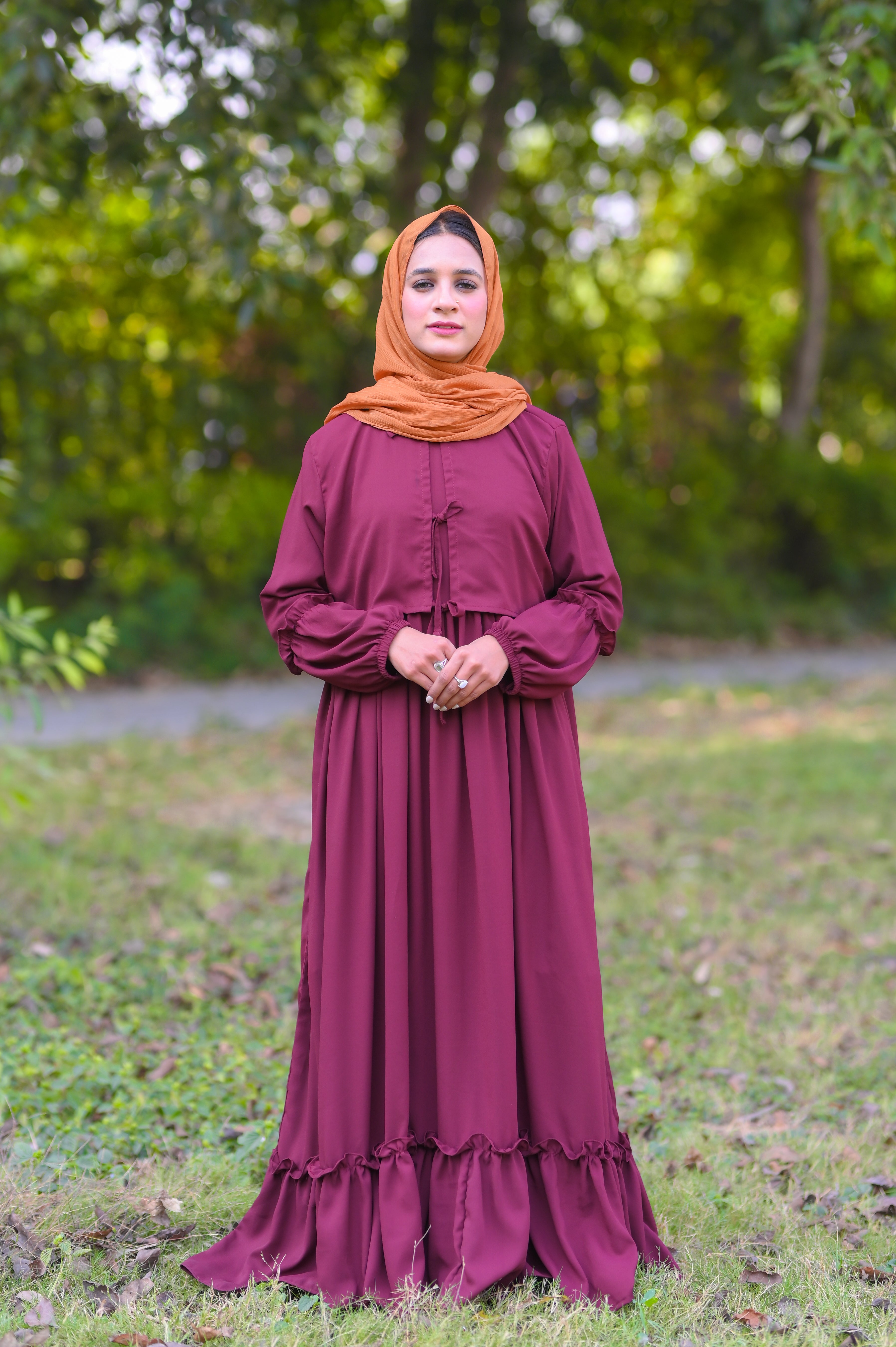 Areeba Maroon Seoul-Inspired Twin Set Abaya