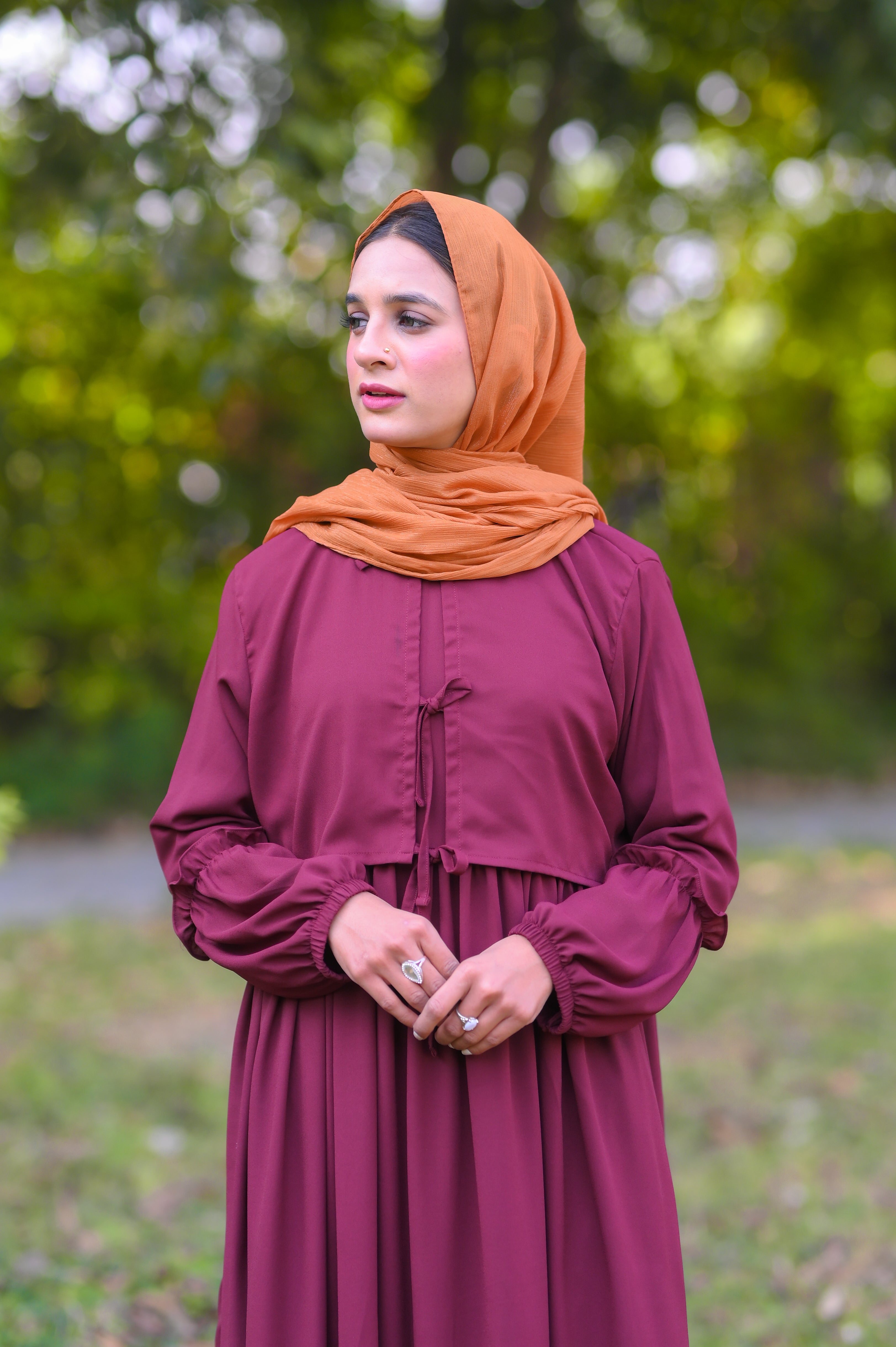 Areeba Maroon Seoul-Inspired Twin Set Abaya